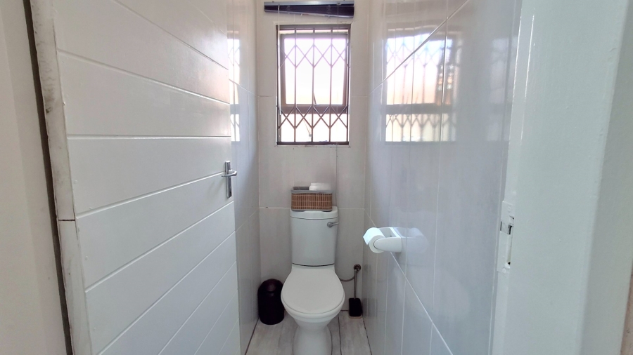 3 Bedroom Property for Sale in Zamdela Free State